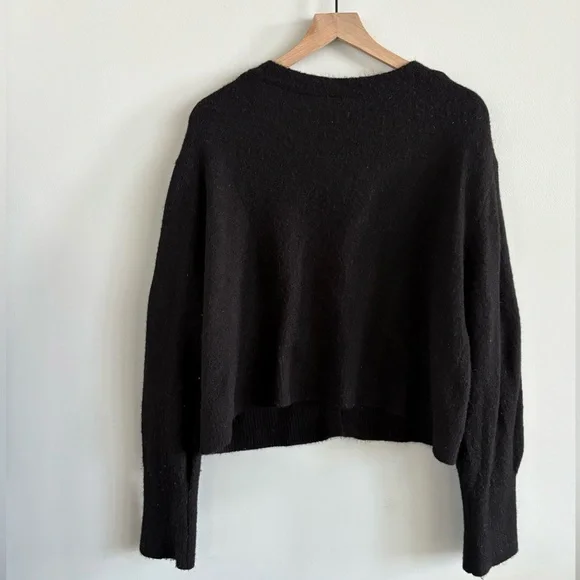 H&M Women’s Knit Long Sleeve Black Cardigan - Rhinestone Bow Buttons - Picture 2 of 3